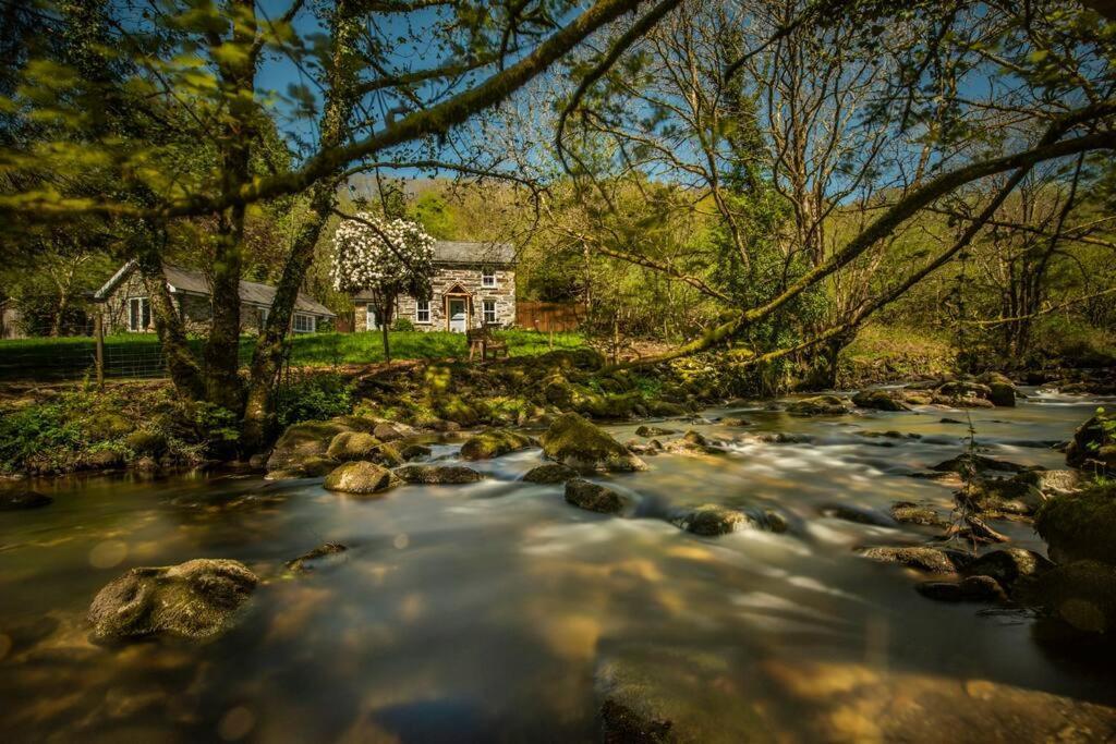 Charming Riverside Cottage In Snowdonia National Park Tanygrisiau Exterior photo